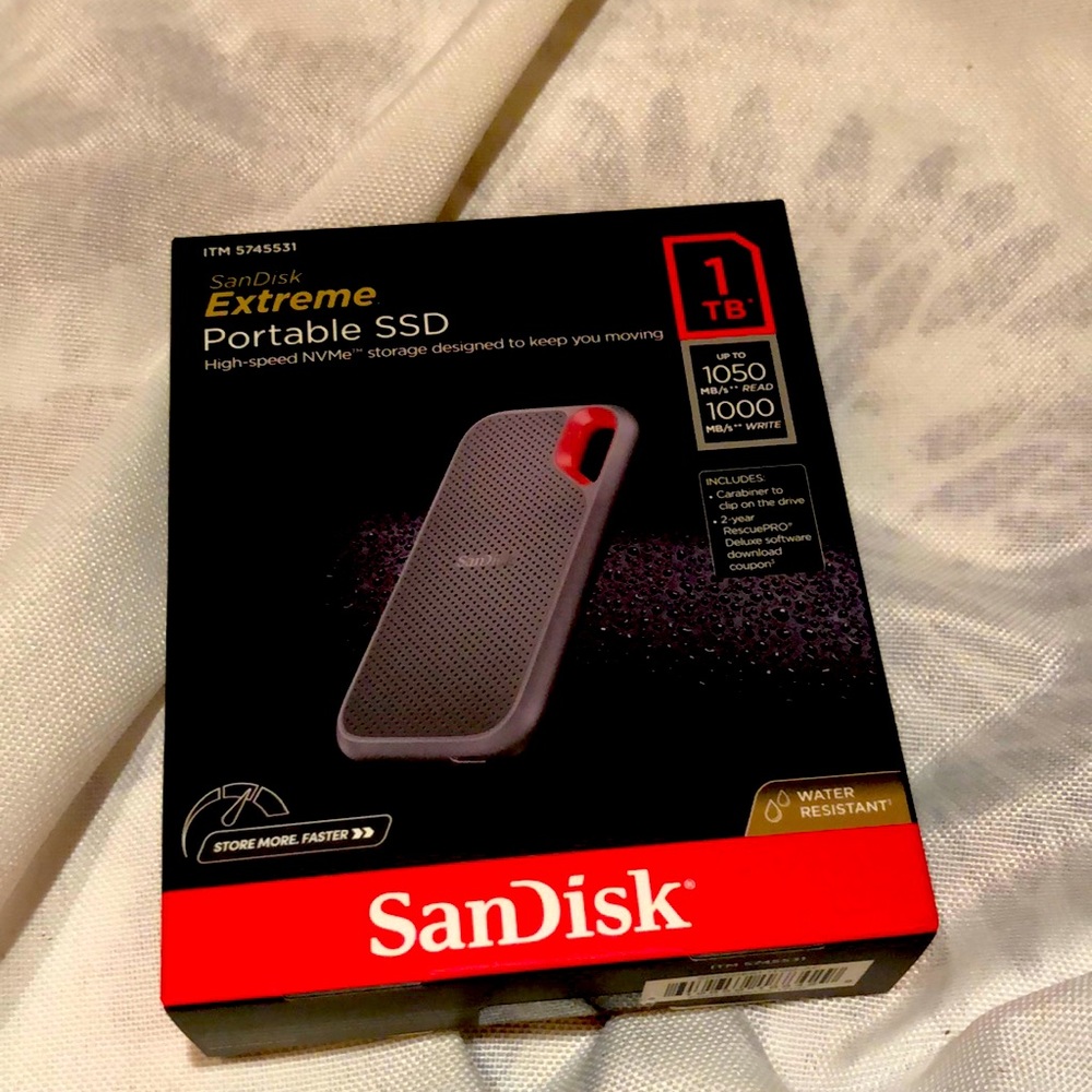 Scandisk portable Ssd waterproof 1tb
